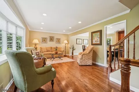 40 Braemar Dr, Wayne, NJ 07470 photo 11