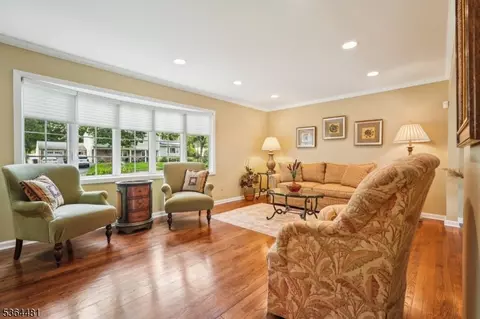 40 Braemar Dr, Wayne, NJ 07470 photo 12