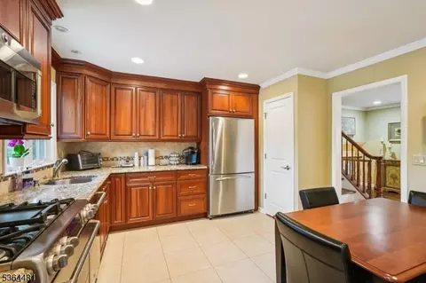 40 Braemar Dr, Wayne, NJ 07470 photo 18
