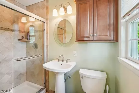 40 Braemar Dr, Wayne, NJ 07470 photo 22