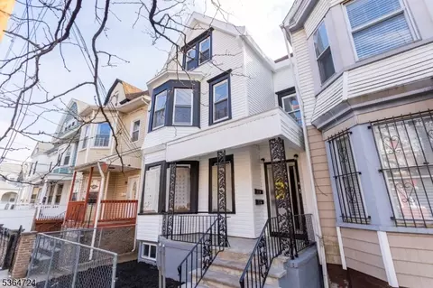 58 9th Ave, Newark, NJ 07107