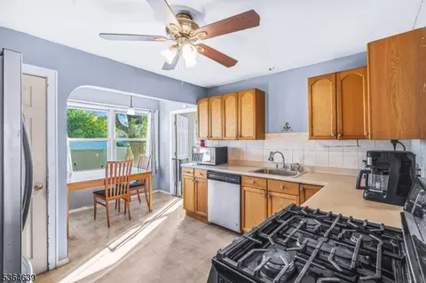 318 Terrill Rd, Plainfield, NJ 07062 photo 11