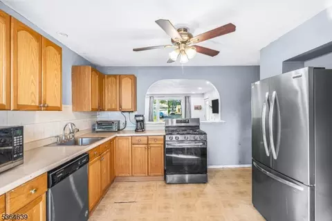 318 Terrill Rd, Plainfield, NJ 07062 photo 8