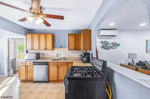 318 Terrill Rd, Plainfield, NJ 07062 photo 10