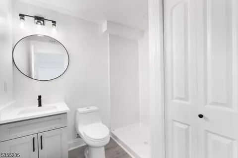 Bath - 400 Grant Ave, Plainfield, NJ 07060 photo 1 of 4