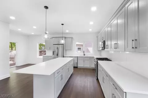 Kitchen - 400 Grant Ave, Plainfield, NJ 07060 photo 2 of 2