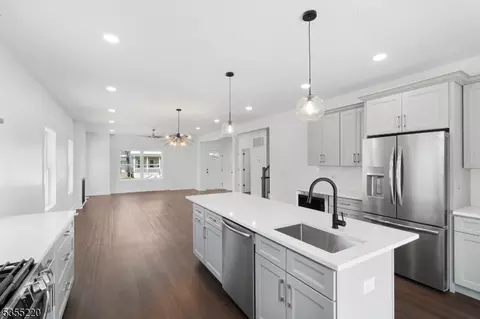 435 W 5th St, Plainfield, NJ 07060 photo 13