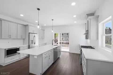 435 W 5th St, Plainfield, NJ 07060 photo 9