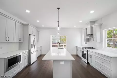 435 W 5th St, Plainfield, NJ 07060 photo 11