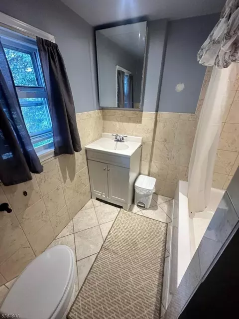Bath - 354-356 E 2nd St, Plainfield, NJ 07060 photo 4 of 4