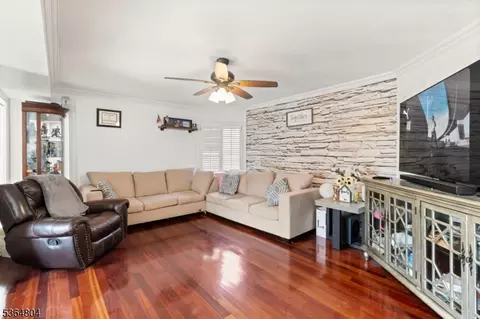 27 Delbarton Ct, Hackettstown, NJ 07840 photo 7
