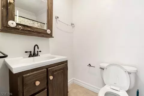 27 Delbarton Ct, Hackettstown, NJ 07840 photo 11