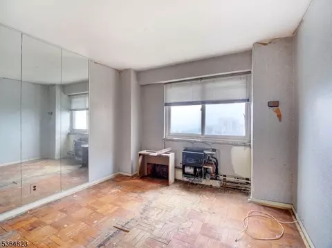 377 S Harrison St #18NN, East Orange, NJ 07018