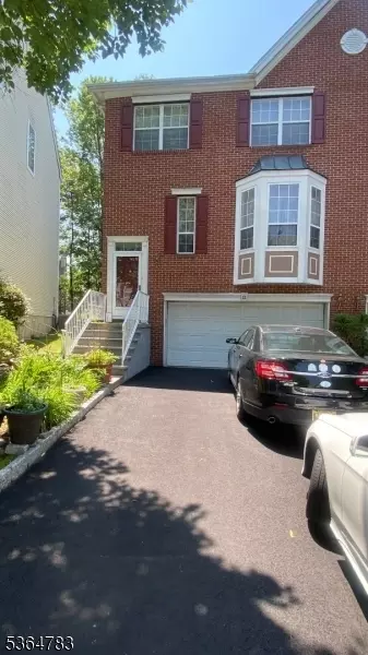 11 Bobolink Ct, Wayne, NJ 07470 photo 2