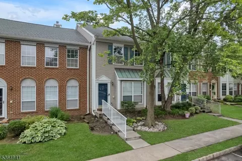 26 Desoto Dr #26, Franklin Park, NJ 08823