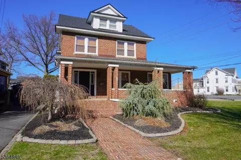 400 Stockton St, Hightstown, NJ 08520