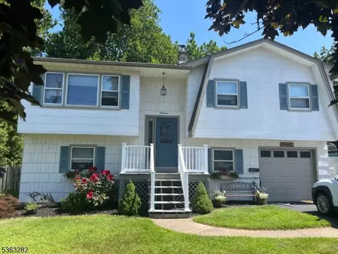 19 Glenbrook Rd, Ogdensburg, NJ 07439