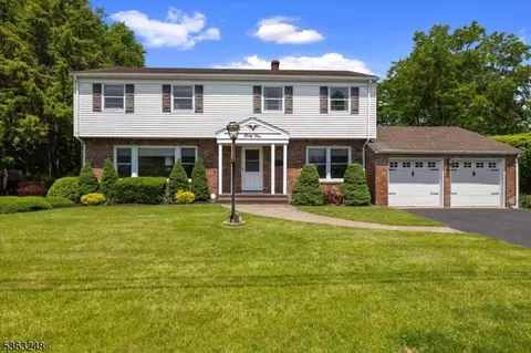 45 Churchill Rd, Cresskill, NJ 07626