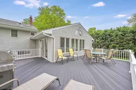 39 Terrace Rd, Wayne, NJ 07470 photo 3