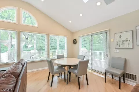 39 Terrace Rd, Wayne, NJ 07470 photo 11