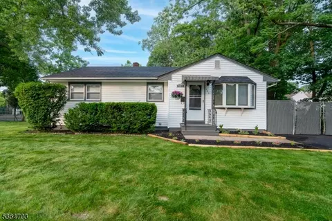 123 Baier Ave, Franklin Twp, NJ 08873