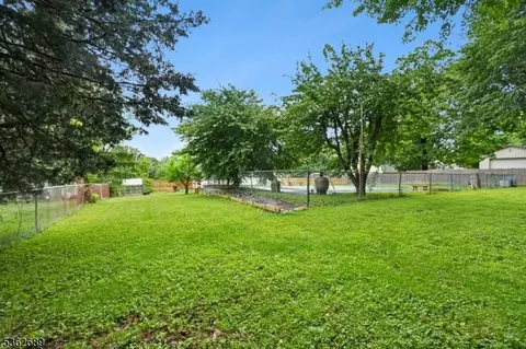 8 Parkview Dr, Hackettstown, NJ 07840 photo 21
