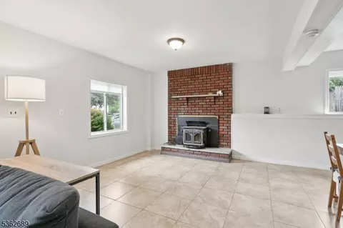 8 Parkview Dr, Hackettstown, NJ 07840 photo 14