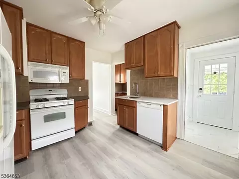 183 Jefferson Ave, North Plainfield, NJ 07060 photo 3