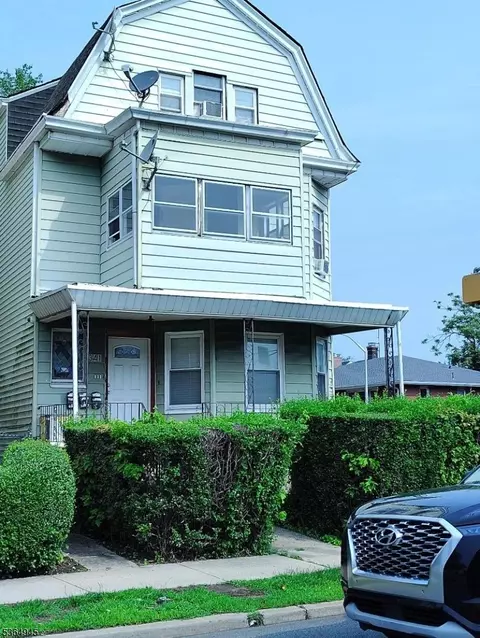 341 N Grove St, East Orange, NJ 07017