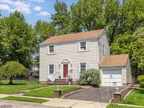 100 Darling Ave, Bloomfield, NJ 07003