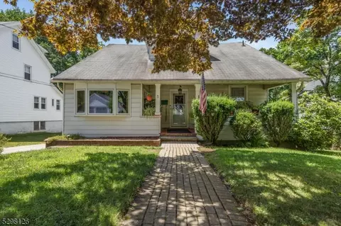 5 Hampton Rd, Mendham Boro, NJ 07945 photo 3