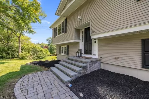 26 Robert St, Flanders, NJ 07836 photo 3