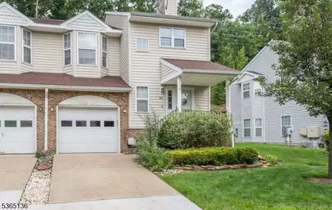 63 Rockcreek Ter, Riverdale, NJ 07457