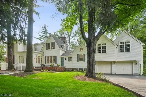 2 Tall Pine Ln, Short Hills, NJ 07078