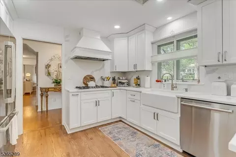 63 Kathleen Ct, Wayne, NJ 07470 photo 4