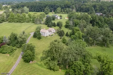 153 Lambertville Hq Rd, Stockton, NJ 08559