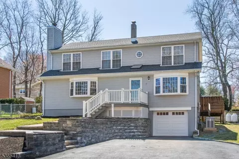 9 Hilary Ct, Vernon Twp, NJ 07460