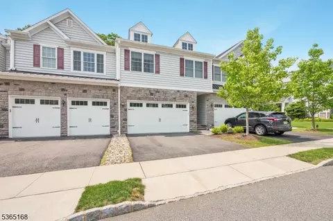 11 Gates Rd, Morristown, NJ 07960