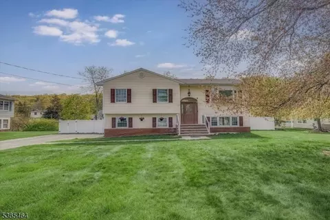 10 Longview Rd, Newton, NJ 07860