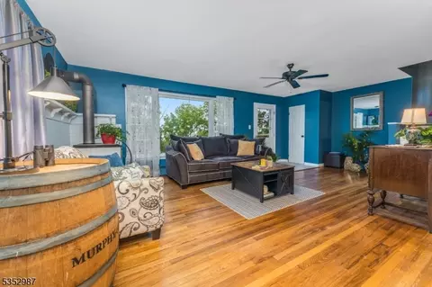4 Broad View Pl, Flemington, NJ 08822 photo 6