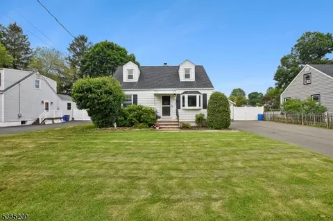 9 John St, Kenvil, NJ 07847