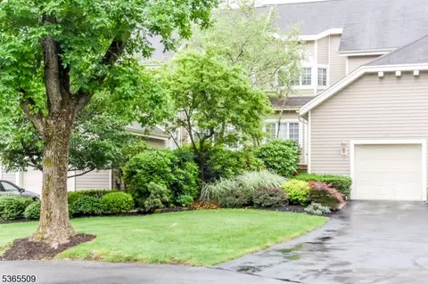 11 Coniston Ct, Wayne, NJ 07470 photo 1