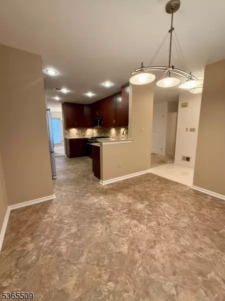 11 Coniston Ct, Wayne, NJ 07470 photo 6