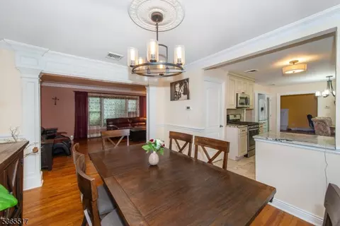 635 Alps Rd, Wayne, NJ 07470 photo 8