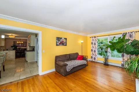 635 Alps Rd, Wayne, NJ 07470 photo 9
