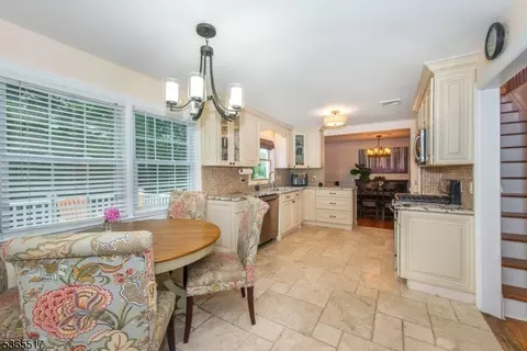 635 Alps Rd, Wayne, NJ 07470 photo 6