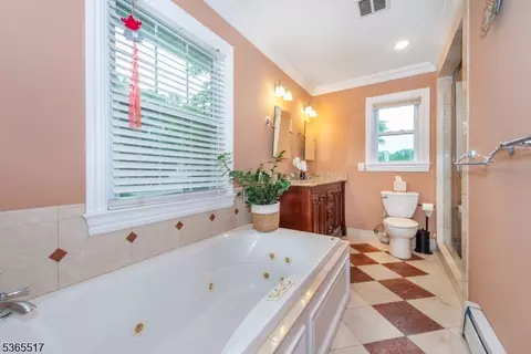 635 Alps Rd, Wayne, NJ 07470 photo 13