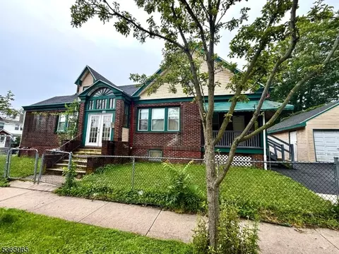 143 W Allen St, Irvington, NJ 07111