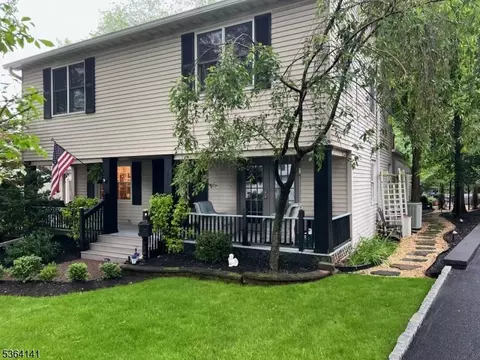 520 Albermarle St, Rahway, NJ 07065