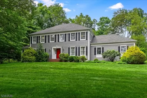 5 Brendan Dr, Flanders, NJ 07836